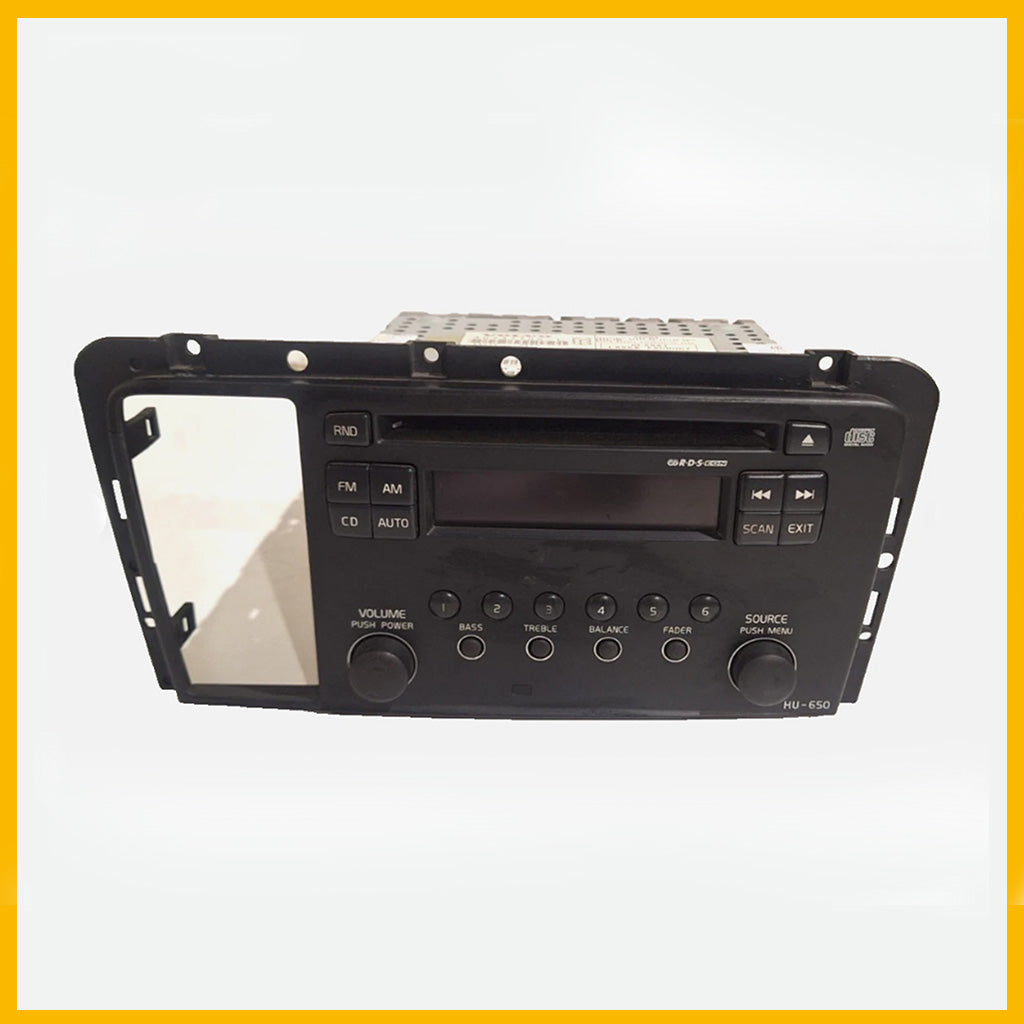 Radio / CD atskaņotājs