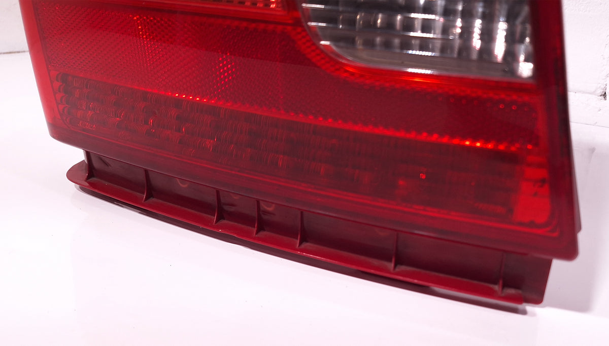 Volvo S80 2004 - 2006 Face lift modelis Aizmugurējais kreisais lukturis 08662639 (lietots)