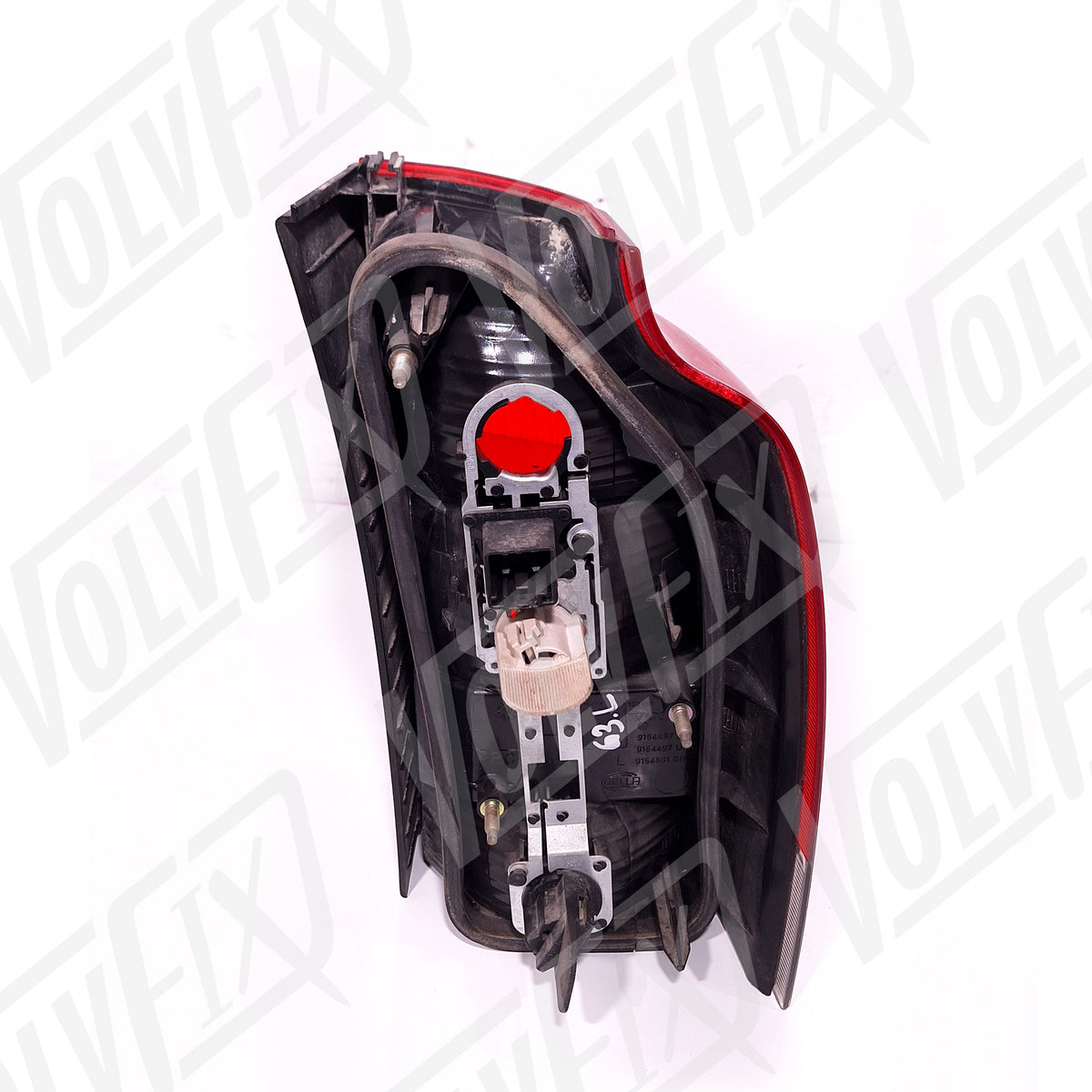 Volvo XC70 / V70 2001 - 2005 Aizmugurējais kreisais lukturis  (lietots) 9154497