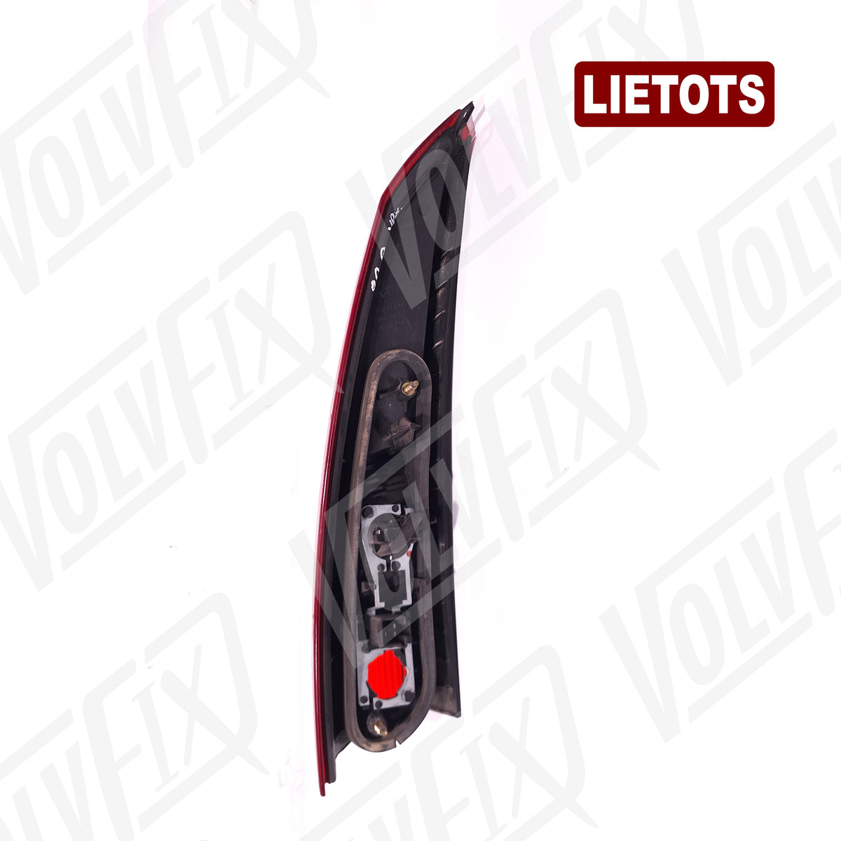 Volvo V70 / XC70  2001- 2005 Aizmugurējais labais lukturis  (lietots)  9154494