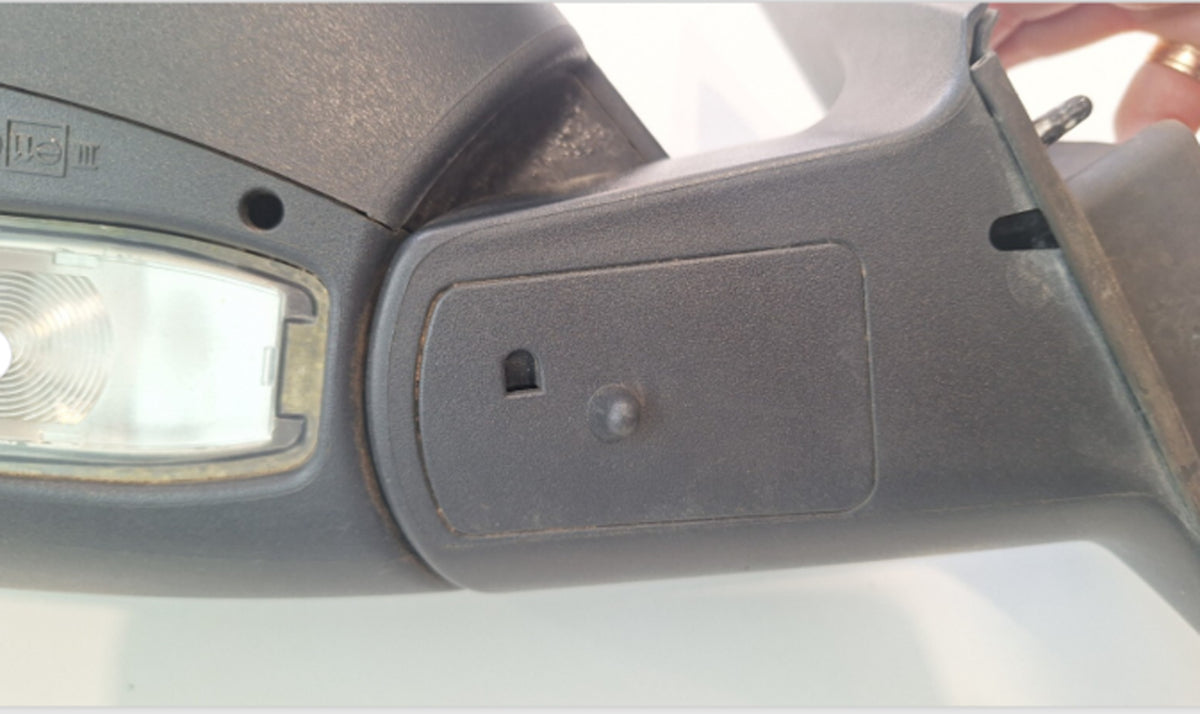 Volvo XC90 2003 - 2006 Ārējaiskreisais  atpakaļskata spogulis 30745226  (lietots)