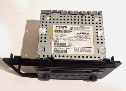 Volvo radio un CD atskaņotājs HU-650 30737708-1 (lietots / atjaunots)