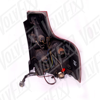 Volvo XC90 2003-2007 Aizmugurējais kreisais lukturis (lietots)  9483773 / 30634425