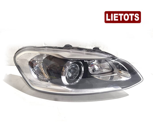 Volvo XC60 2016 priekšējais labais lukturis / 31420258 Ksenona (lietots)